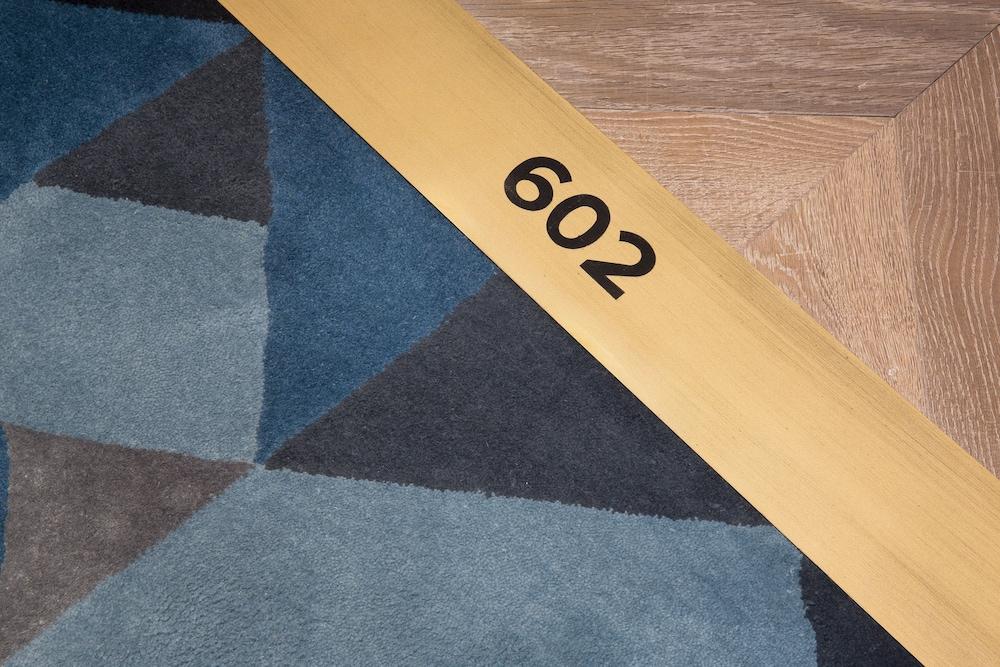 فندق ميزون بريغيت باريس المظهر الخارجي الصورة Room number 602
