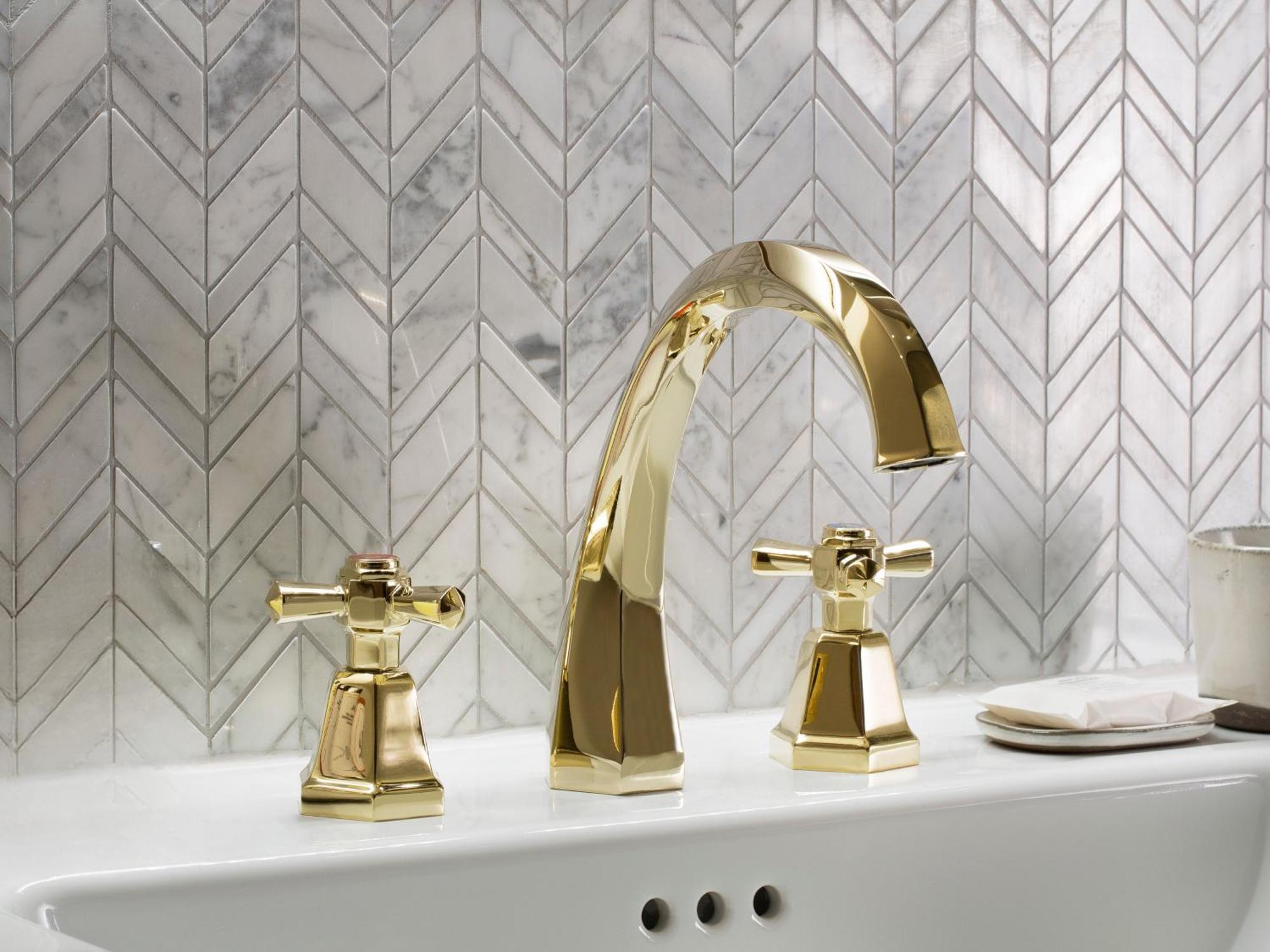 فندق ميزون بريغيت باريس المظهر الخارجي الصورة A widespread bathroom faucet